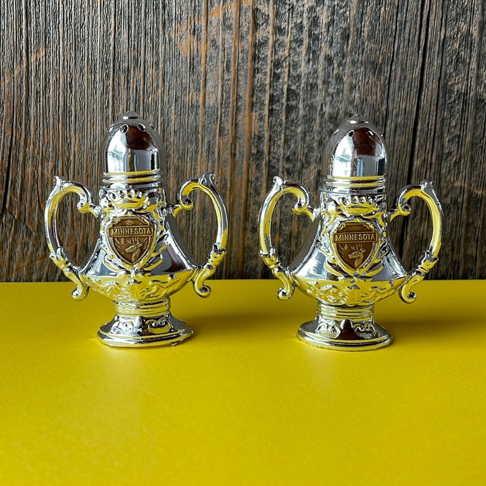 Minnesota Collectible Salt and Pepper Shakers Set